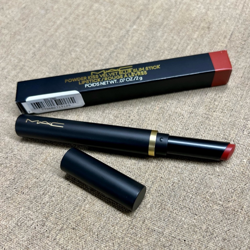 ❤️ MAC Powder Kiss Velvet Blur Slim Stick Lipstick in 876 Nice Spice